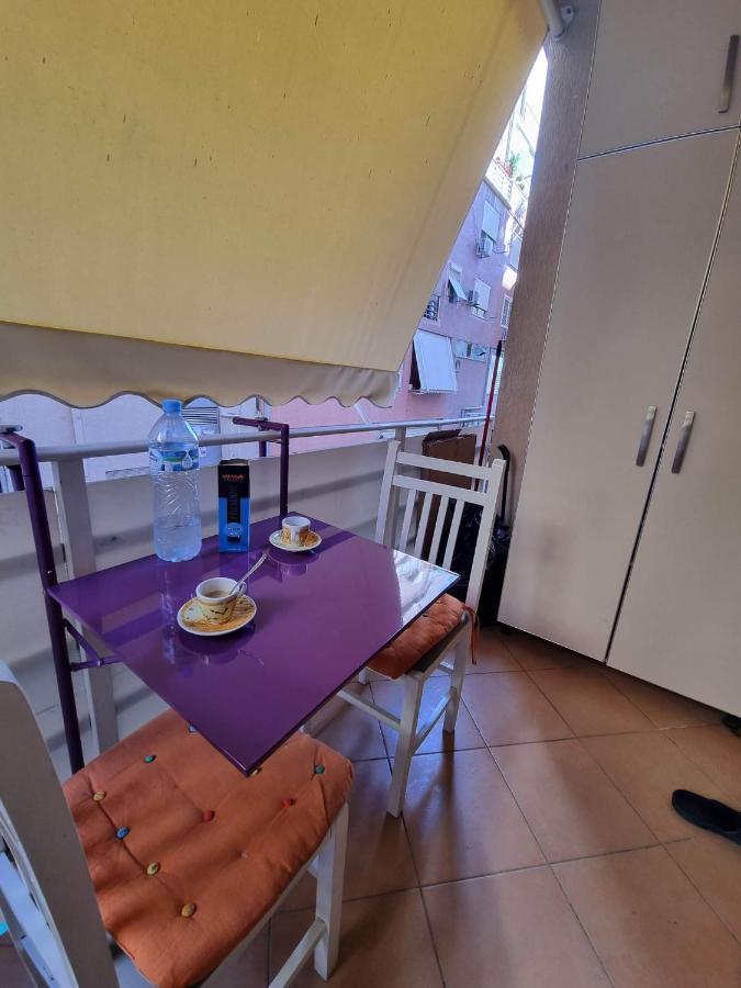 Liqeni Thate, Tirane Appartement Buitenkant foto